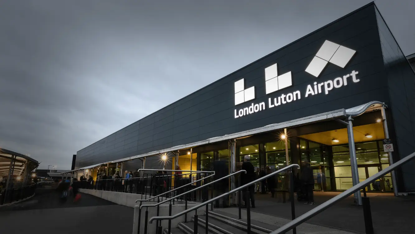 luton airport image